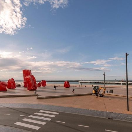 Apartment Maritime View At Commodore Oostende Buitenkant foto